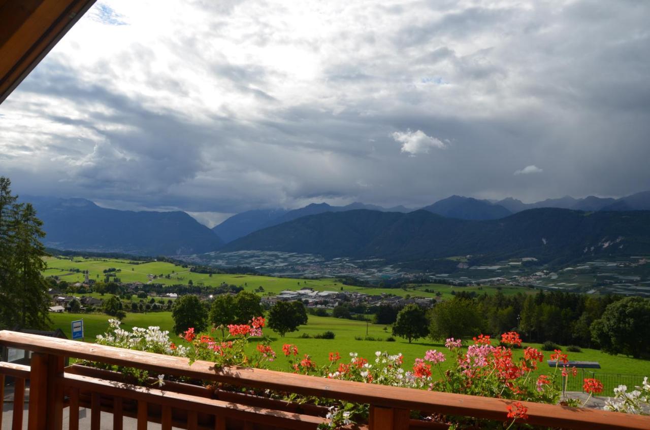 Hotel Villa Argentina Ronzone Kültér fotó